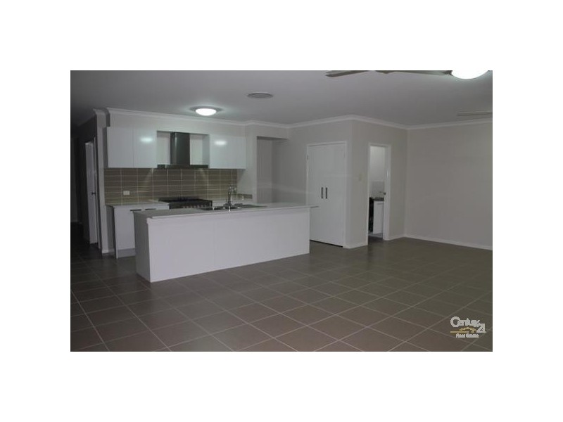 31 Foxwood Circuit, Wakerley QLD 4154