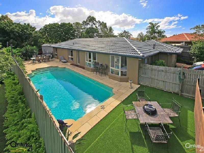 57 Scanlen Crescent, Wynnum West QLD 4178