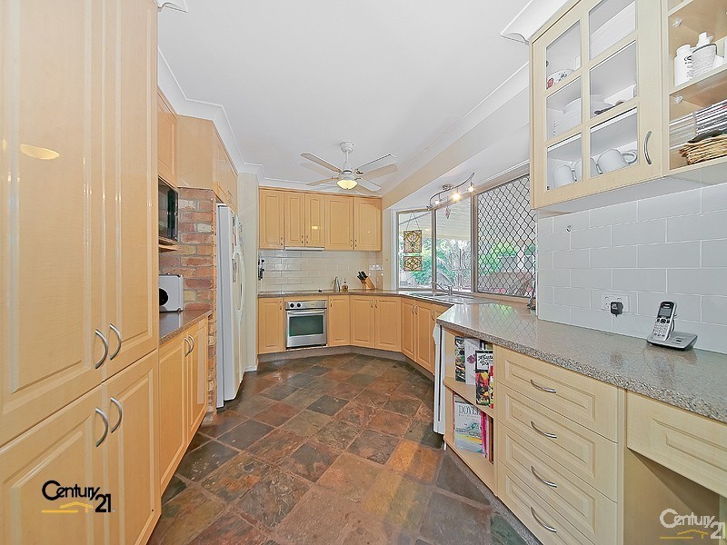 57 Scanlen Crescent, Wynnum West QLD 4178