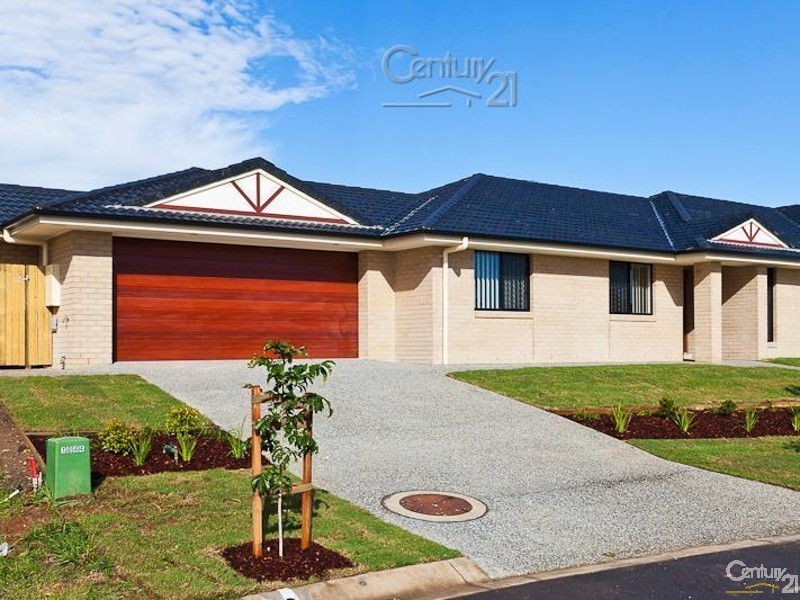 2/1 Lois Place, Redland Bay QLD 4165