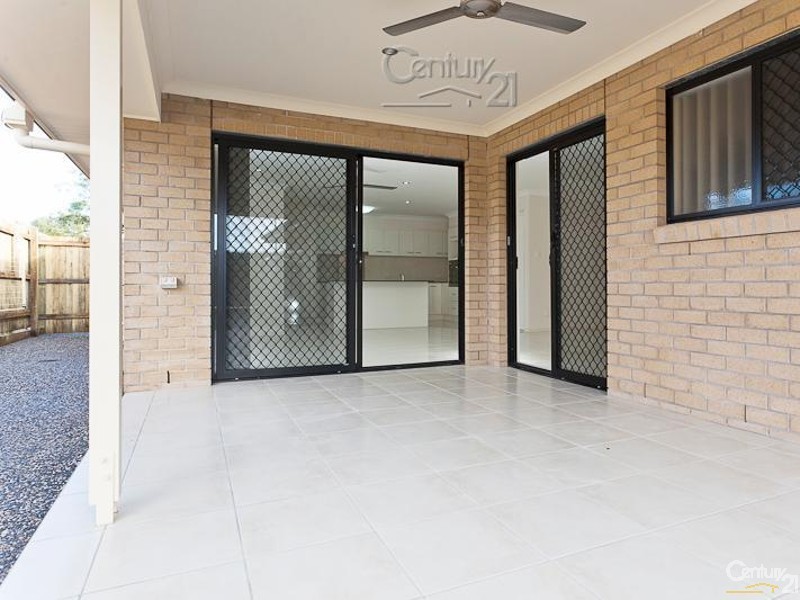 1/1 Lois Place, Redland Bay QLD 4165