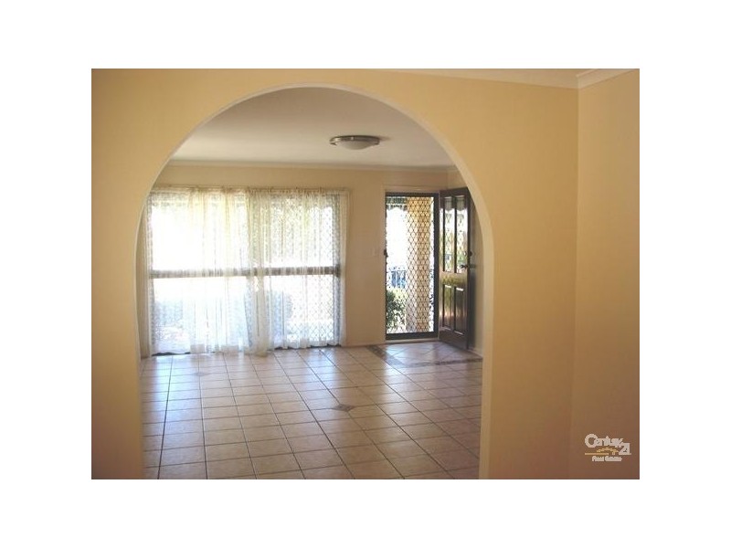 90 Pine Street, Wynnum QLD 4178