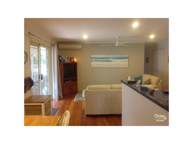 109 Talwong Street, Manly West QLD 4179