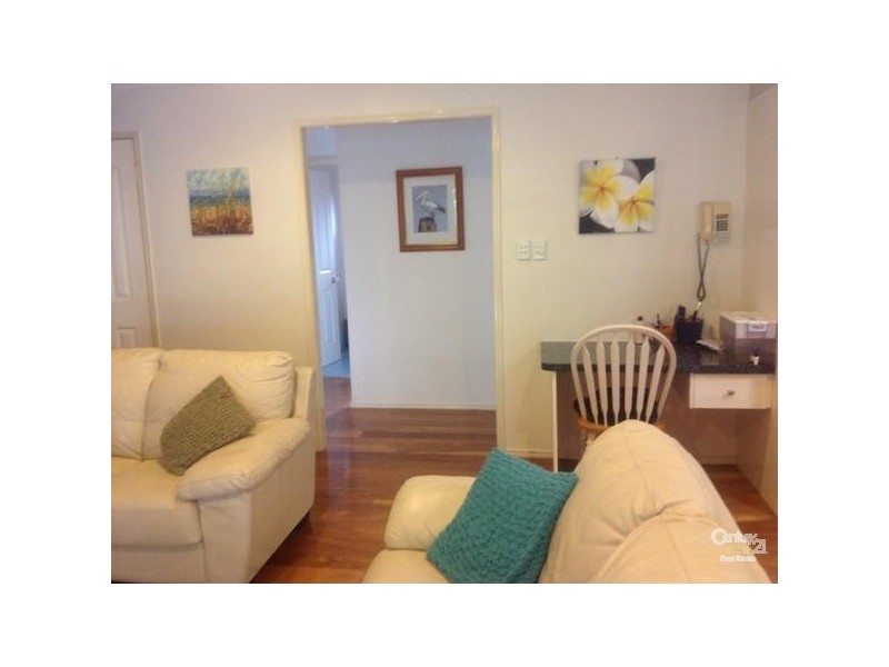 109 Talwong Street, Manly West QLD 4179