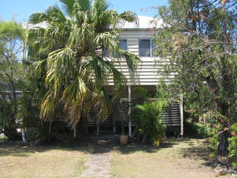 34 Emsworth Street, Wynnum QLD 4178
