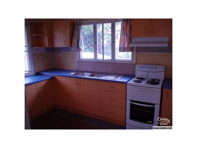 5 Wyeth Street, Wynnum QLD 4178