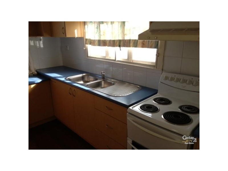 5 Wyeth Street, Wynnum QLD 4178