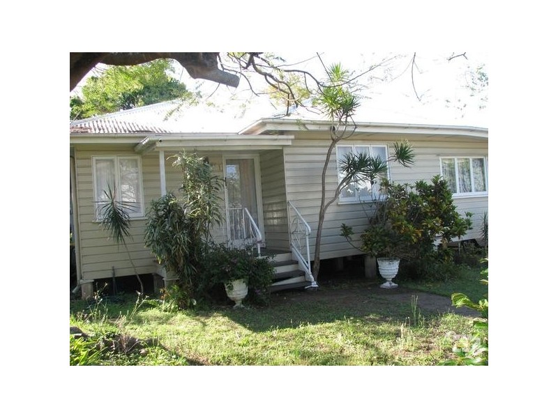 11 Edith Street, Wynnum QLD 4178