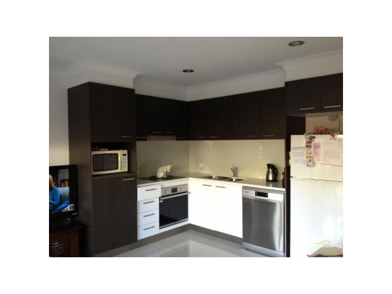 2/15 Fox Street, Wynnum QLD 4178