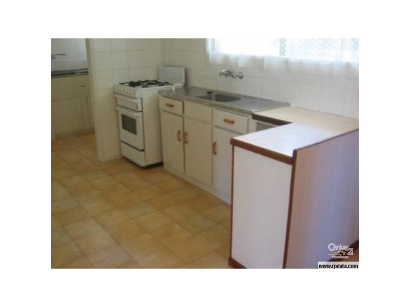 21 Hellyer Street, Wynnum QLD 4178