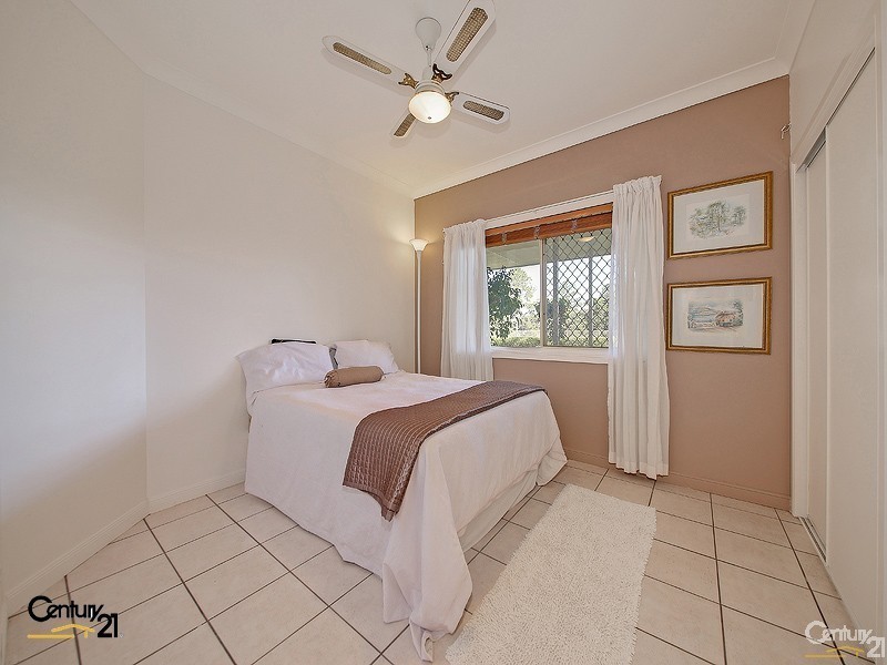 54 Tamaree Avenue, Wynnum QLD 4178