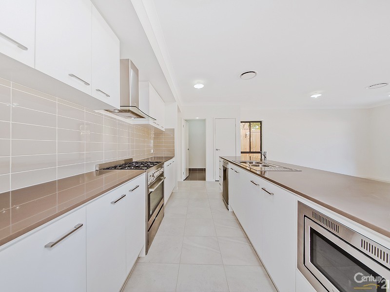 64 Kamarin Street, Manly West QLD 4179