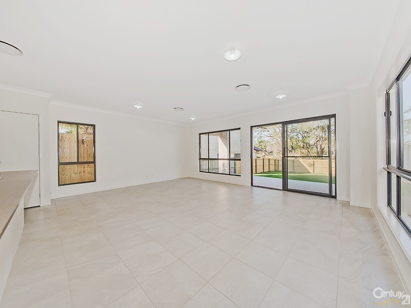 64 Kamarin Street, Manly West QLD 4179