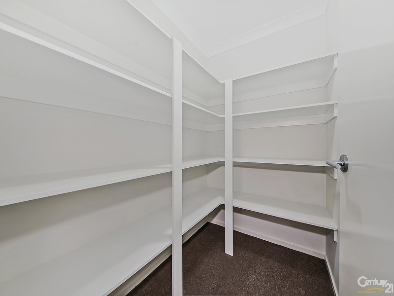 64 Kamarin Street, Manly West QLD 4179