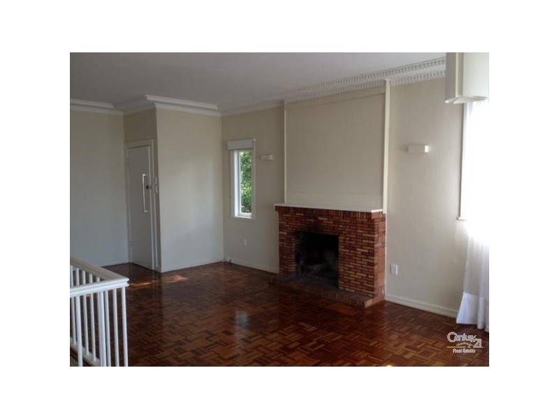 110 Oceana Street, Manly QLD 4179