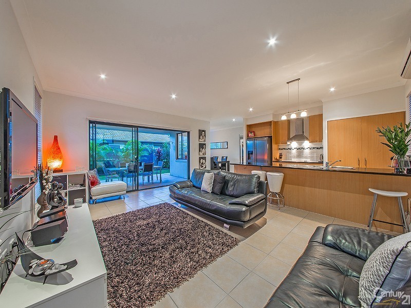 3 Chipping Close, Wakerley QLD 4154