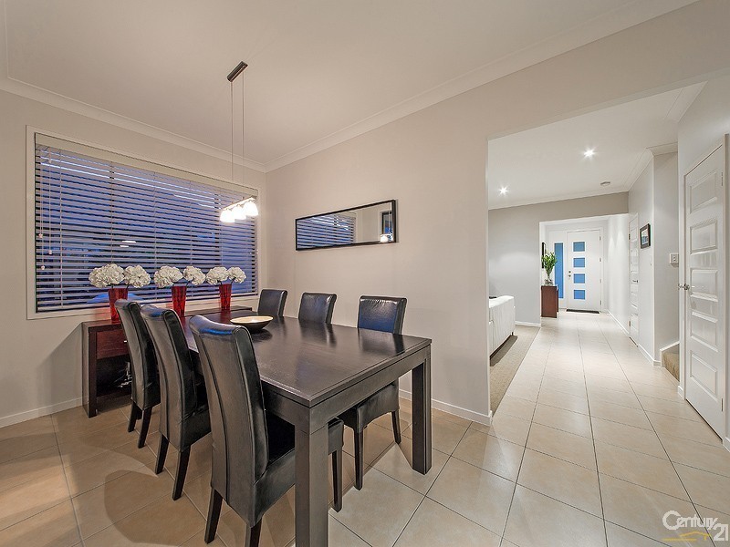 3 Chipping Close, Wakerley QLD 4154