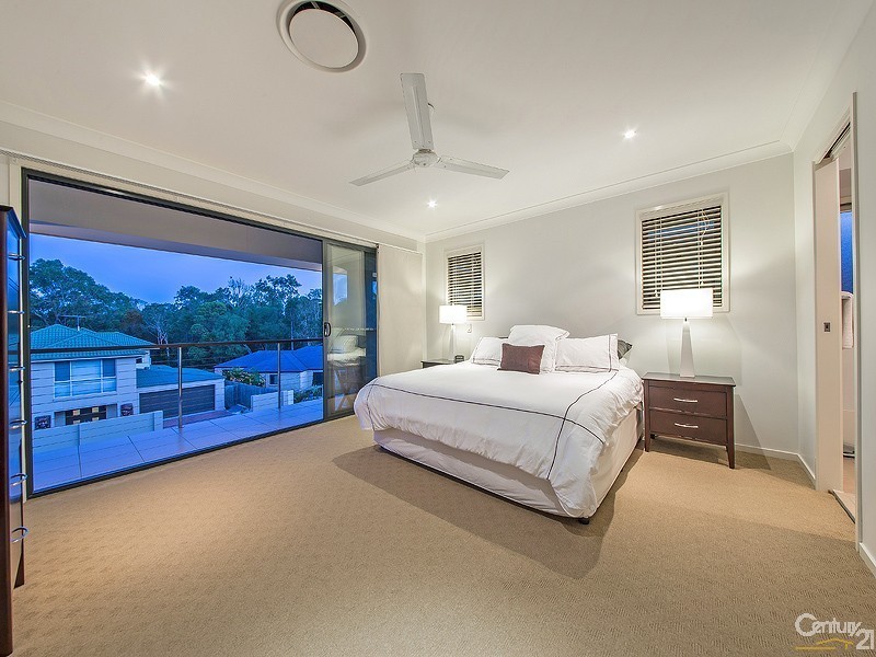 3 Chipping Close, Wakerley QLD 4154