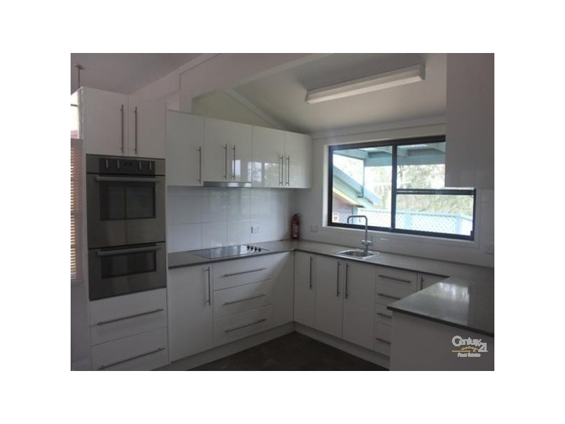 271 Swann Road, St Lucia QLD 4067