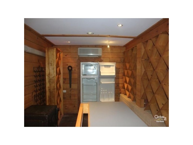 271 Swann Road, St Lucia QLD 4067