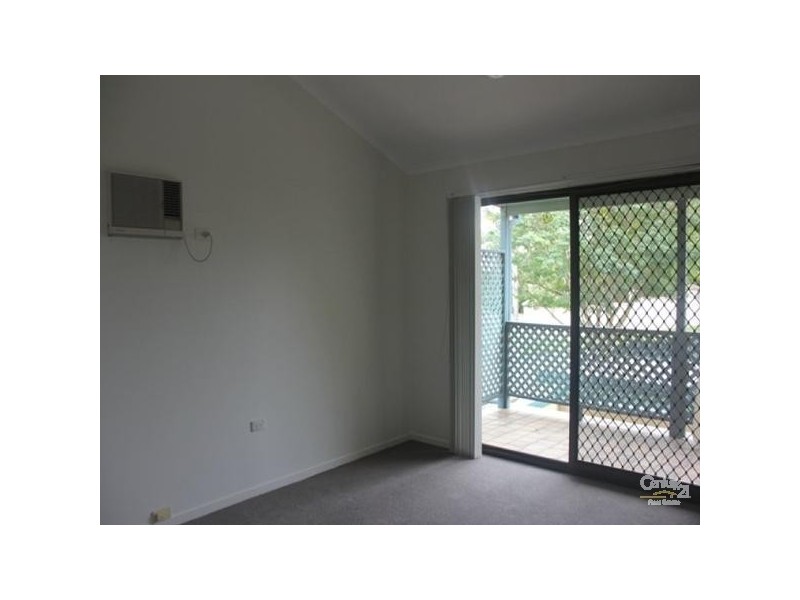 271 Swann Road, St Lucia QLD 4067