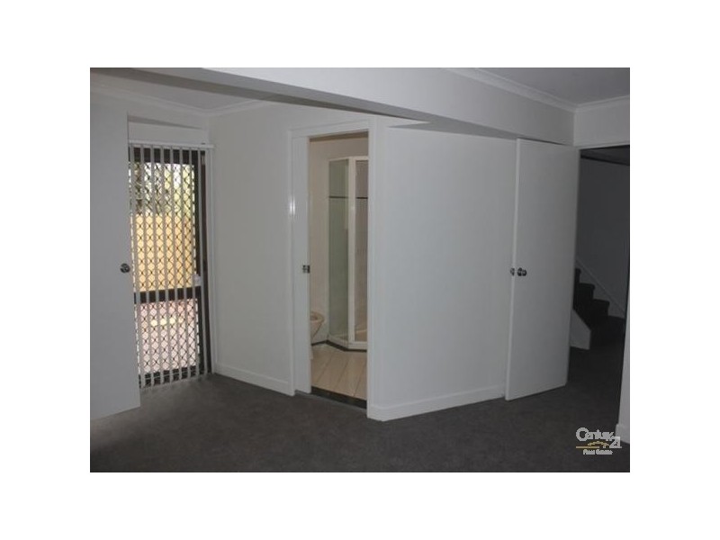 271 Swann Road, St Lucia QLD 4067