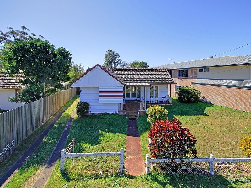 17 Joffre Street, Wynnum QLD 4178