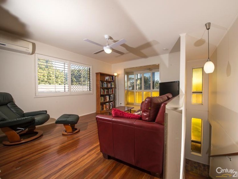 122 Singer Street, Wynnum QLD 4178