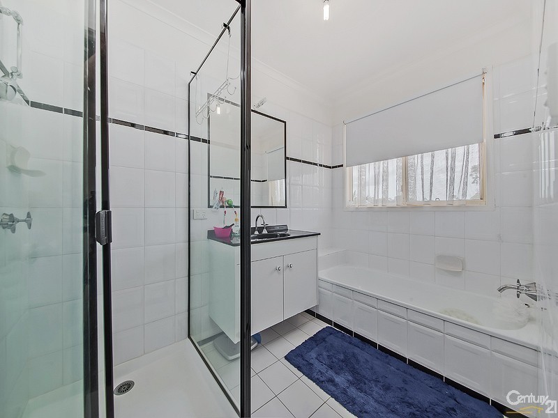 1 Benetti Close, Belmont QLD 4153