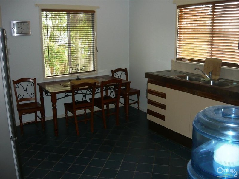 147 Dibar Street, Wynnum QLD 4178