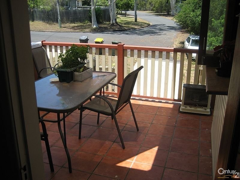 67 Bulgin Avenue, Wynnum West QLD 4178