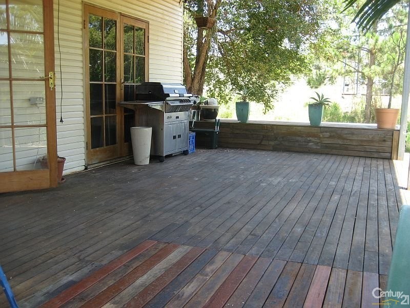 67 Bulgin Avenue, Wynnum West QLD 4178