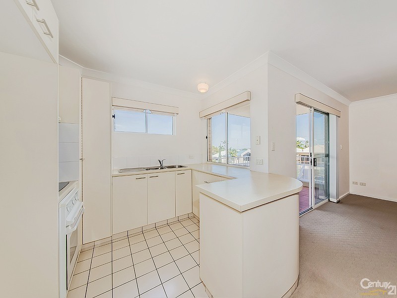 6/65 Akonna Street, Wynnum QLD 4178