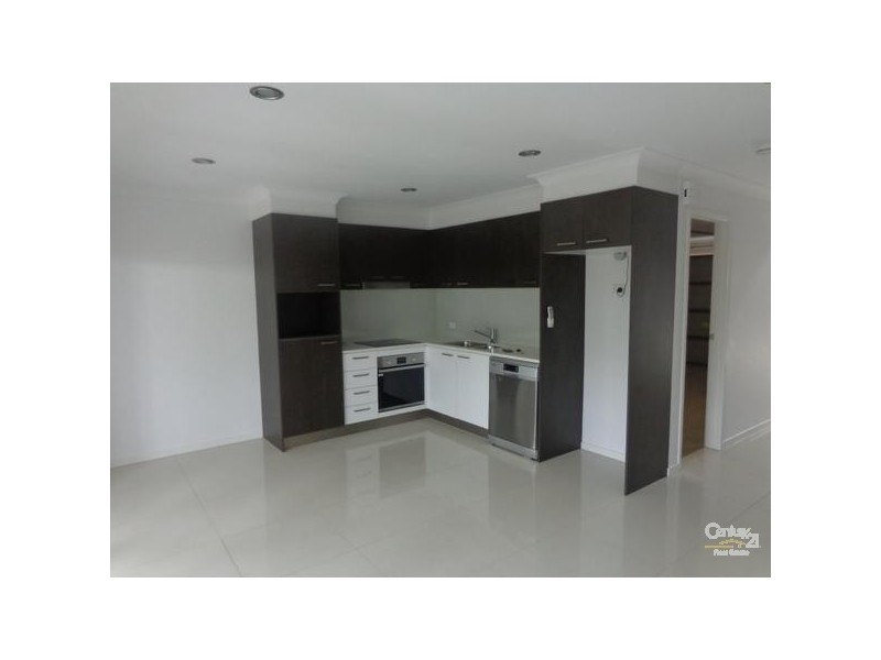 2/15 Fox Street, Wynnum QLD 4178