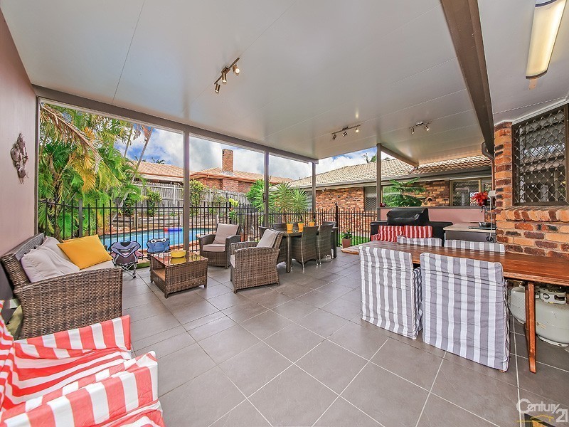 40 Scanlen Crescent, Wynnum West QLD 4178