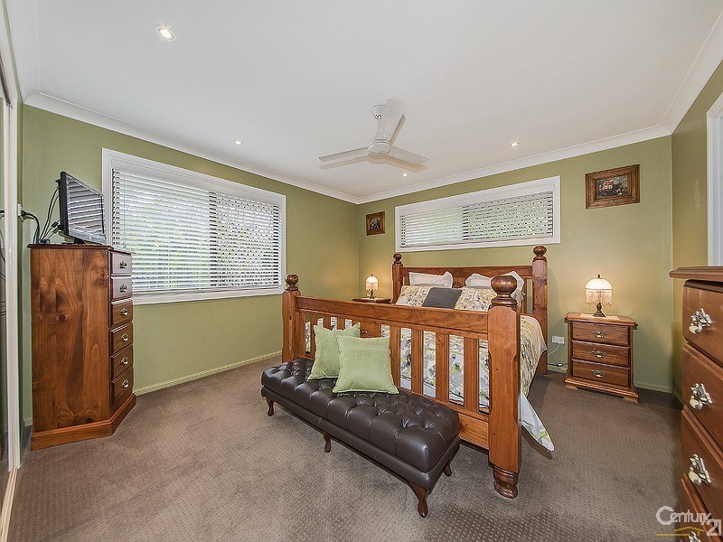 40 Scanlen Crescent, Wynnum West QLD 4178