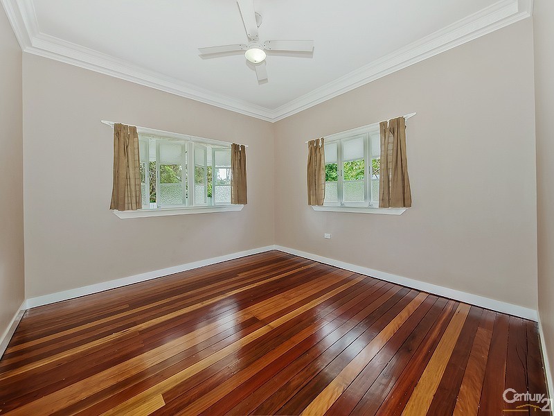 178 Whites Road, Lota QLD 4179