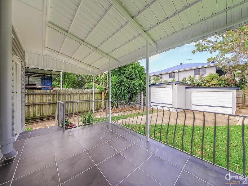 178 Whites Road, Lota QLD 4179