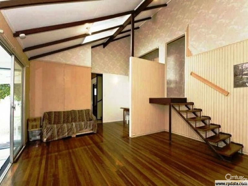 3 Evelyn Road, Wynnum West QLD 4178