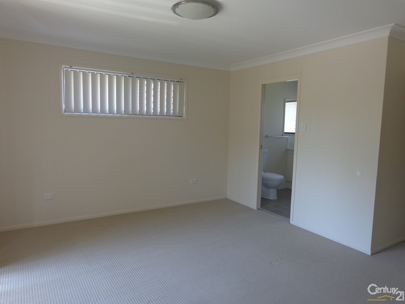 114 Raeburn Street, Manly West QLD 4179