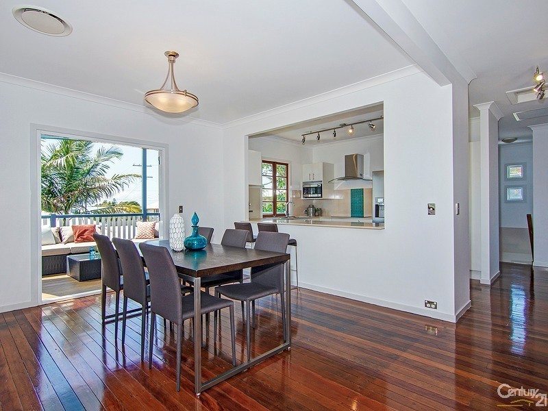 9 Adrian Street, Manly West QLD 4179