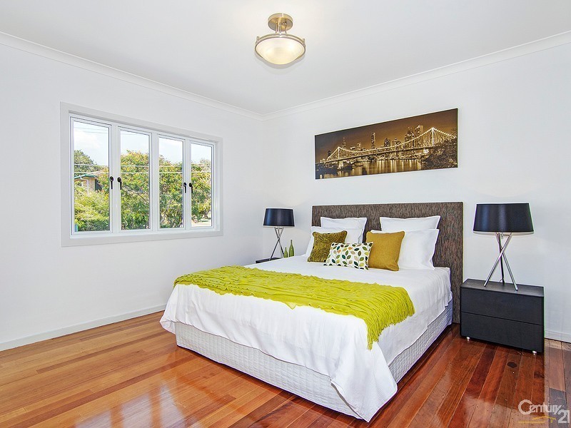 9 Adrian Street, Manly West QLD 4179