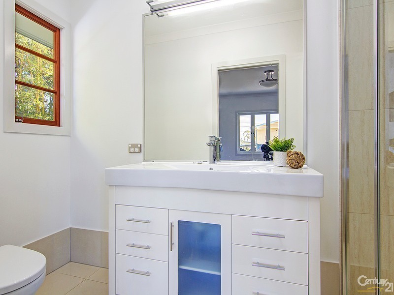 9 Adrian Street, Manly West QLD 4179