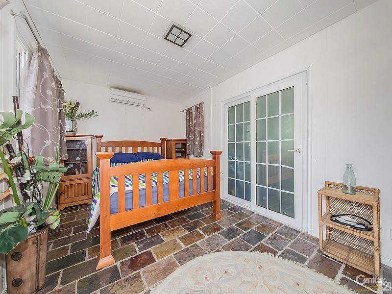 11 Wambaya Street, Belmont QLD 4153