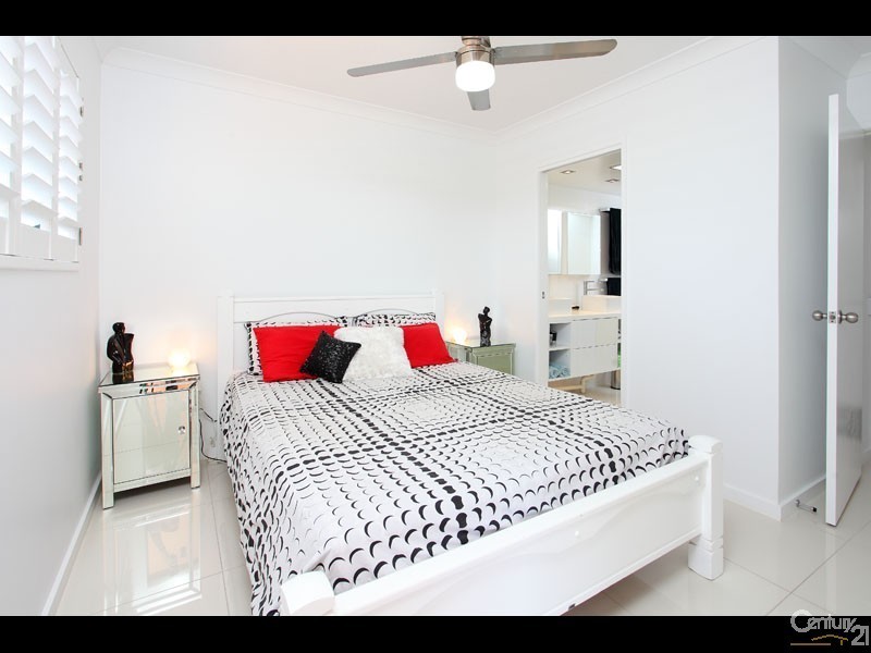3/30 Edith Street, Wynnum QLD 4178