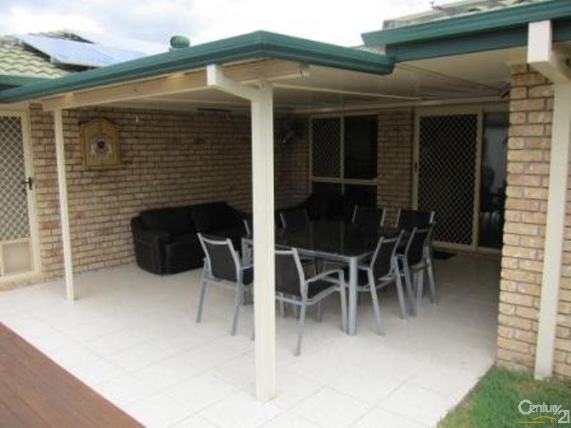 11 Underwood Street, Wakerley QLD 4154