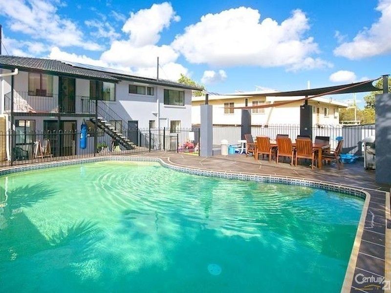 4 Ringara Street, Manly West QLD 4179
