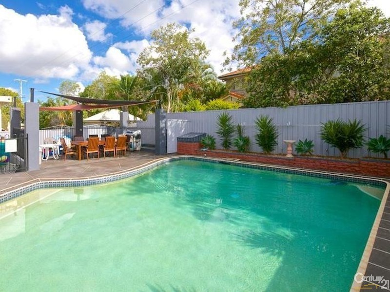 4 Ringara Street, Manly West QLD 4179