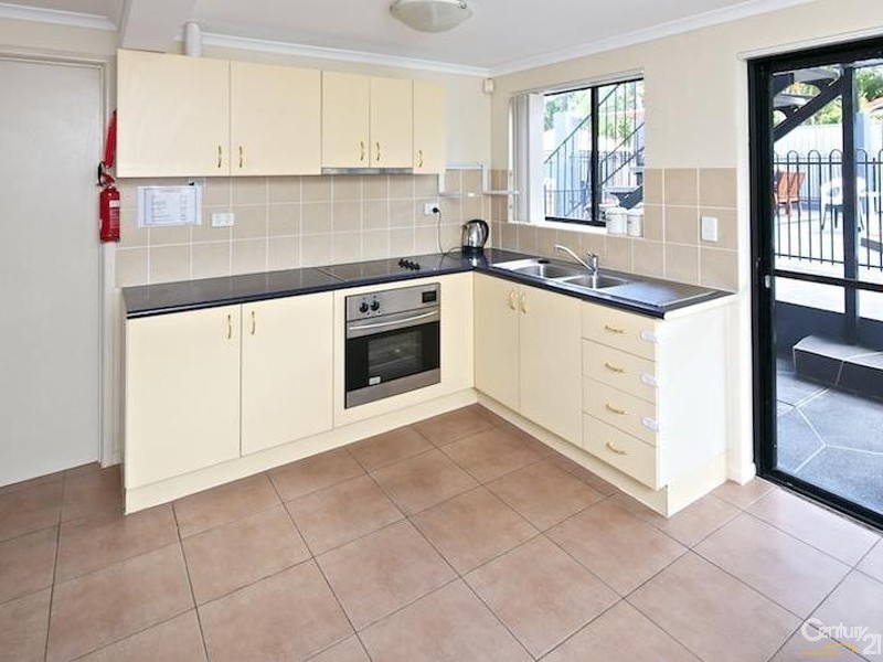 4 Ringara Street, Manly West QLD 4179