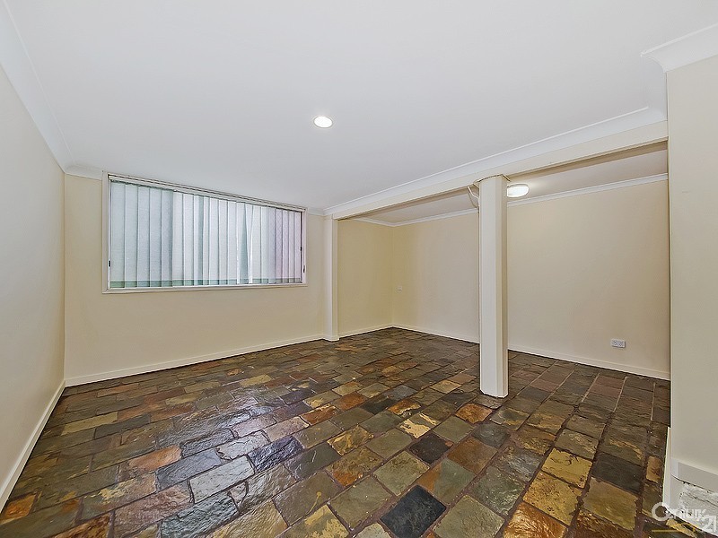 96 Sandy Camp Road, Wynnum West QLD 4178